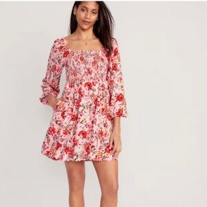Old Navy Fit and Flare Long-Sleeve Mini Dress - (L) in Pink Floral
